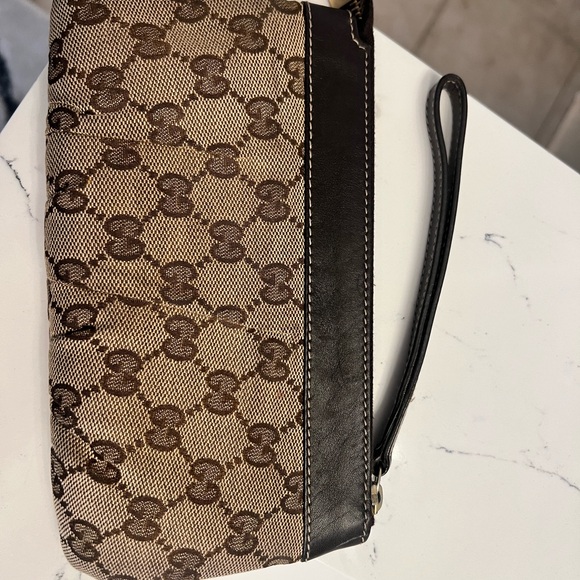 Gucci wristlet - Picture 3 of 3